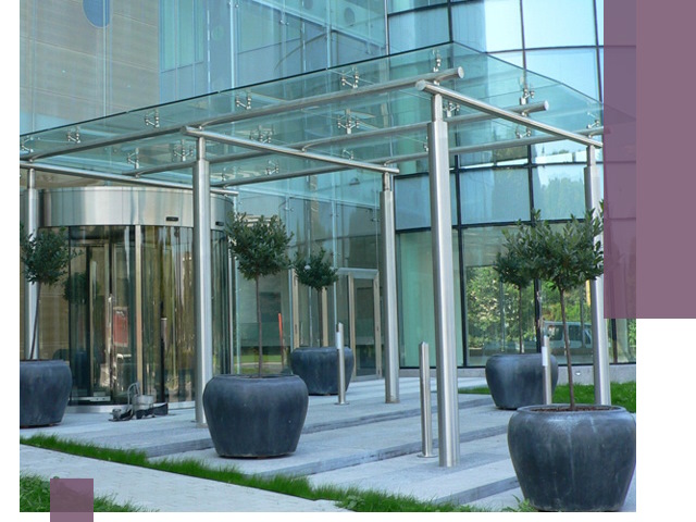 Навесы из стекла на заказ в Верхней Пышме — монтаж и установка